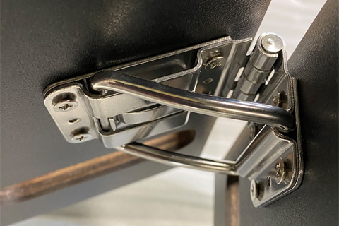 高強度のストップ機能付き蝶番 開く角度を安全な範囲に制御